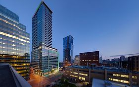 Holiday Inn Hotel & Suites - Montreal Centre-Ville Ouest, An Ihg Hotel